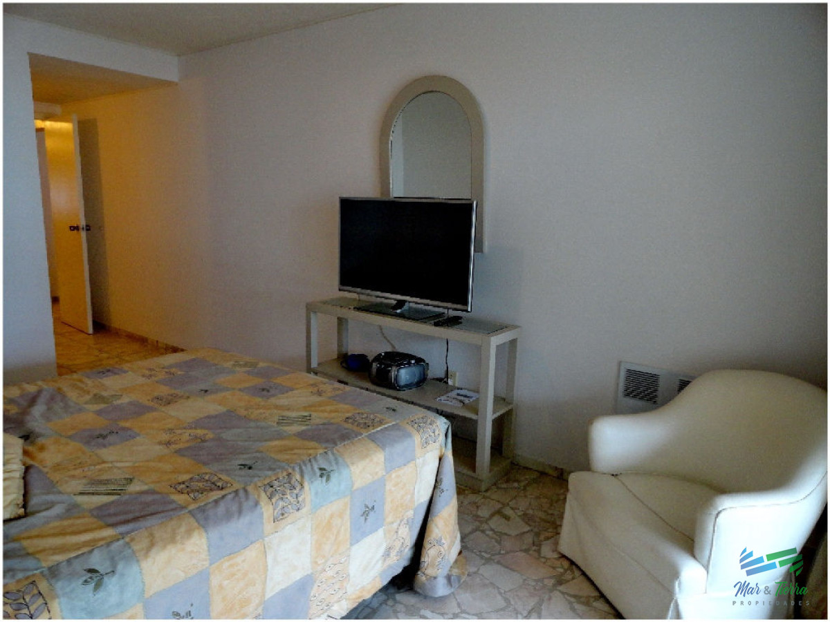 Apartamento ID.607 - Apartamento súper amplio y cómodo , con espectacular vista, en primera línea sobre Rambla de playa Mansa.