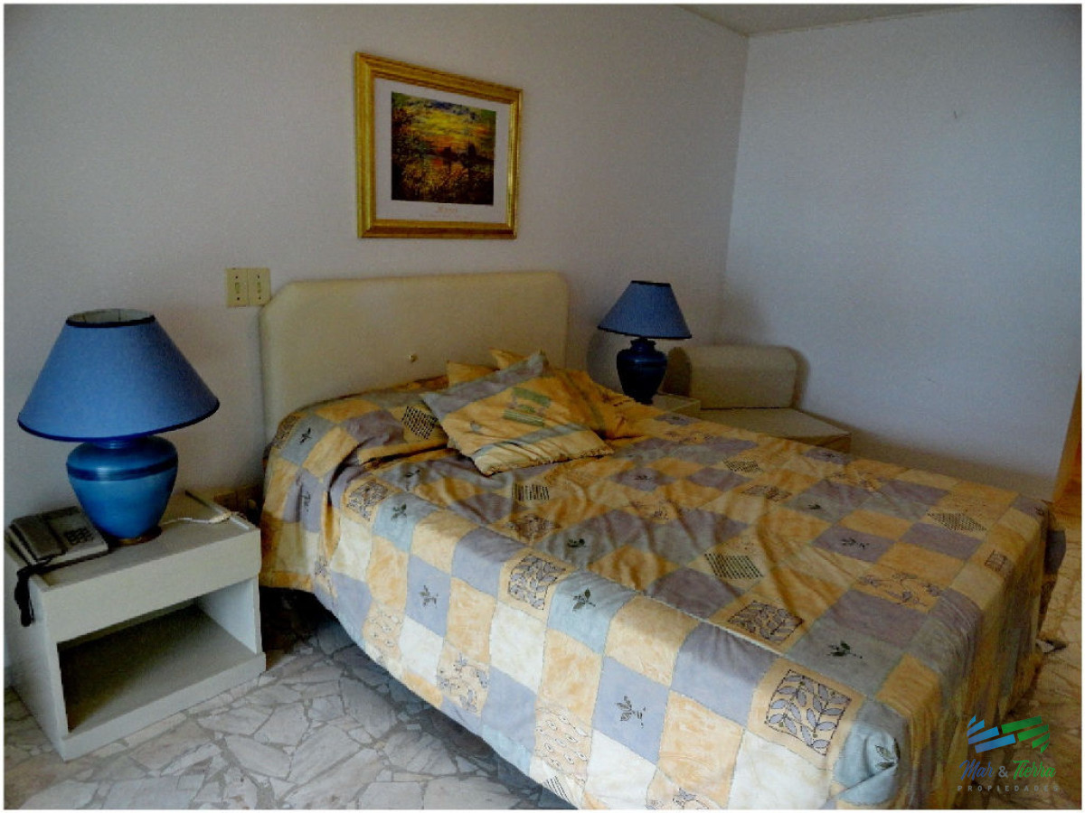 Apartamento ID.607 - Apartamento súper amplio y cómodo , con espectacular vista, en primera línea sobre Rambla de playa Mansa.