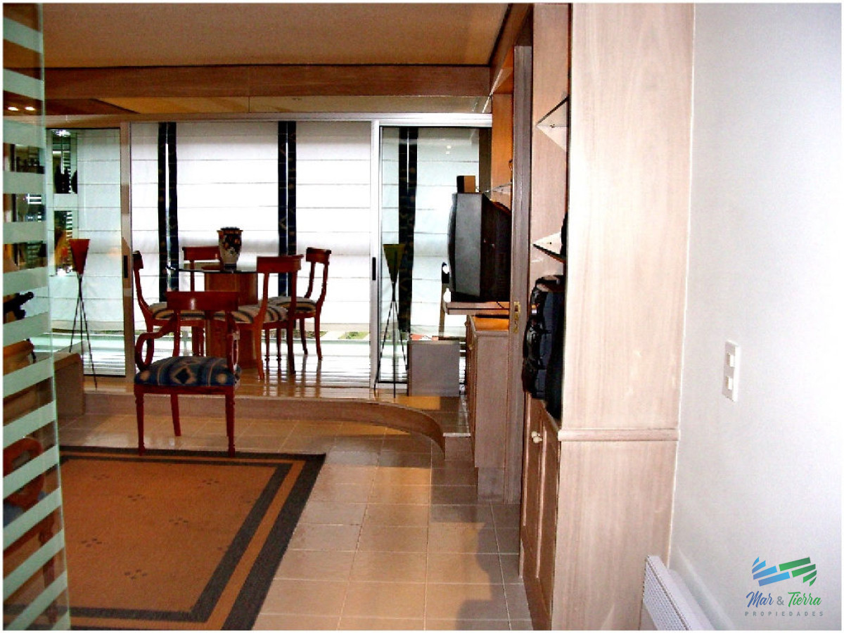 Apartamento ID.608 -  Piso alto con espectacular vista al mar!!!