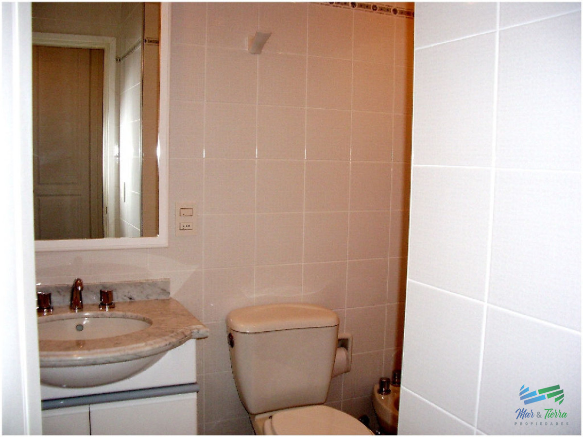 Apartamento ID.608 -  Piso alto con espectacular vista al mar!!!