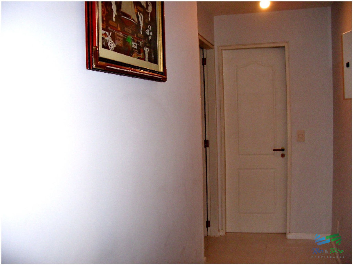 Apartamento ID.608 -  Piso alto con espectacular vista al mar!!!