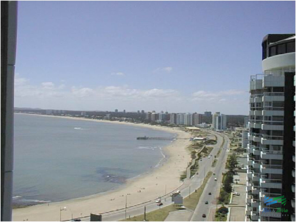 Apartamento ID.62 - Apartamento en piso alto, torre tradicional en Punta del Este (Península)