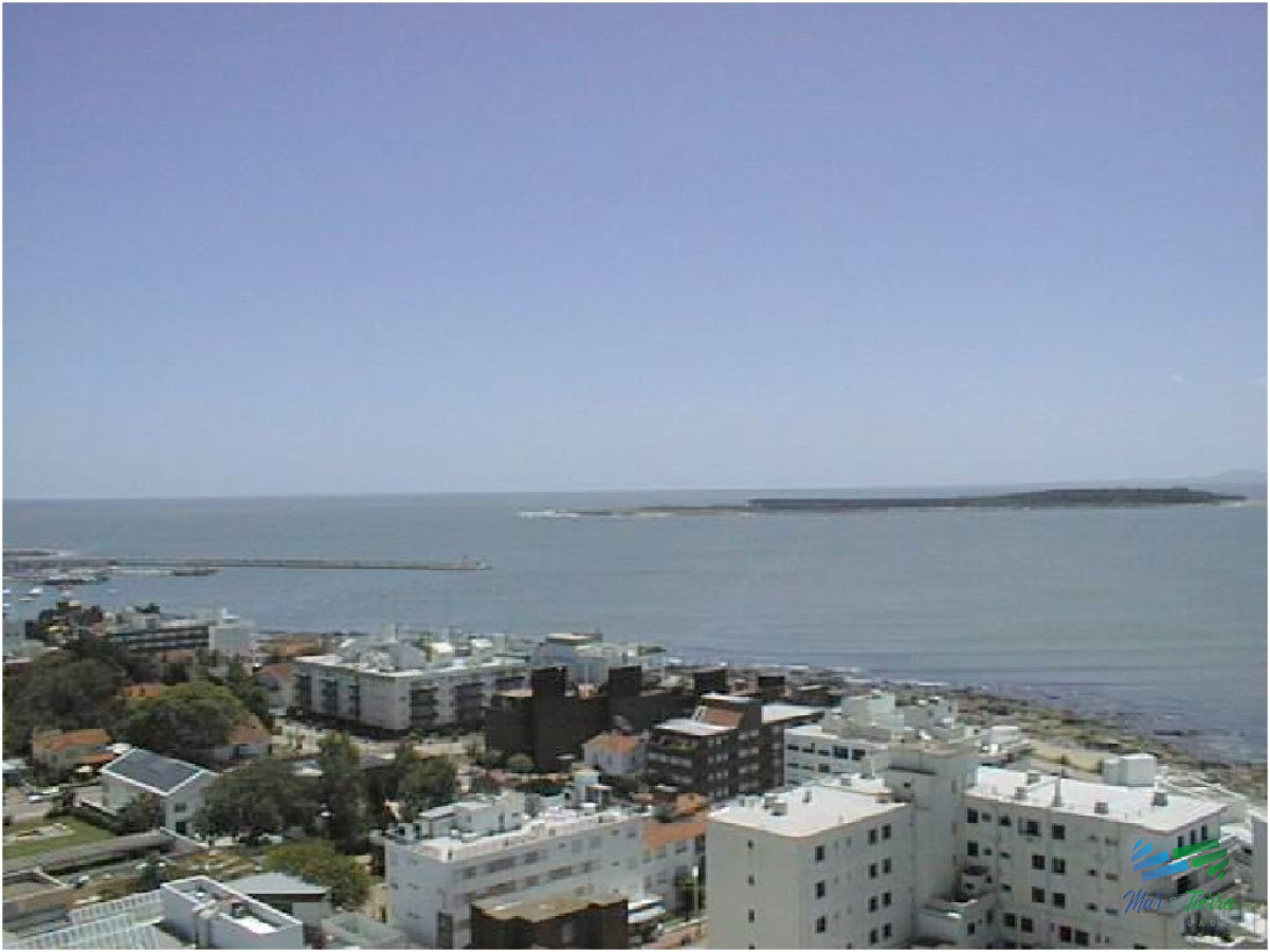 Apartamento ID.62 - Apartamento en piso alto, torre tradicional en Punta del Este (Península)