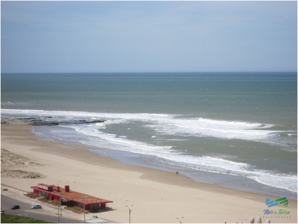 Apartamento ID.62 - Apartamento en piso alto, torre tradicional en Punta del Este (Península)