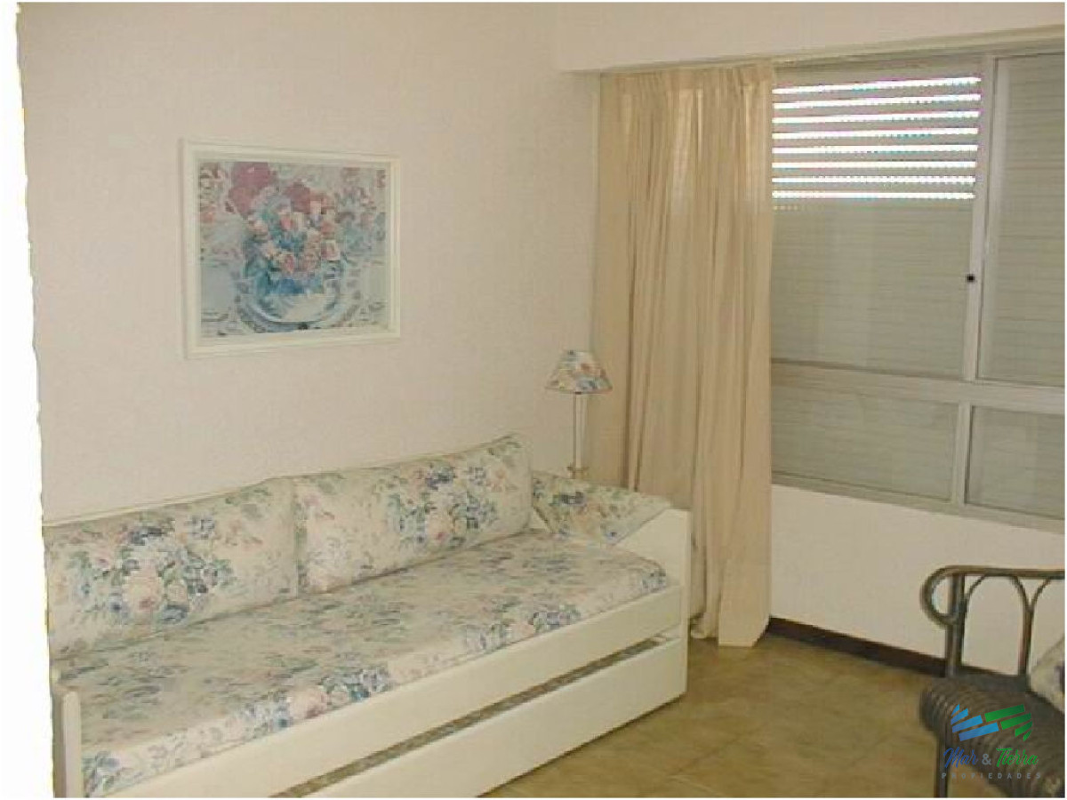 Apartamento ID.62 - Apartamento en piso alto, torre tradicional en Punta del Este (Península)
