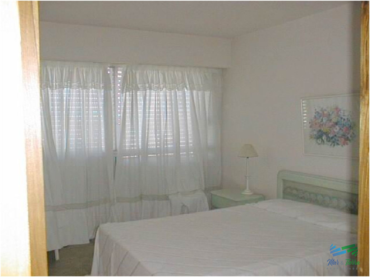 Apartamento ID.62 - Apartamento en piso alto, torre tradicional en Punta del Este (Península)