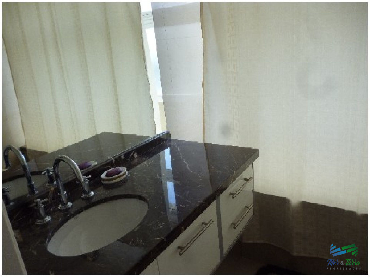 Apartamento ID.634 - Apartamento en alquiler en Punta del Este, zona Conrad.