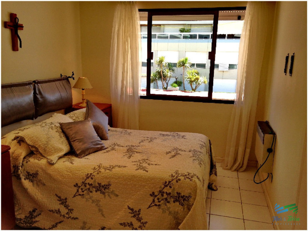 Apartamento ID.638 - Apartamento de 2 dormitorios en alquiler y venta en Peninsula, Punta del Este.