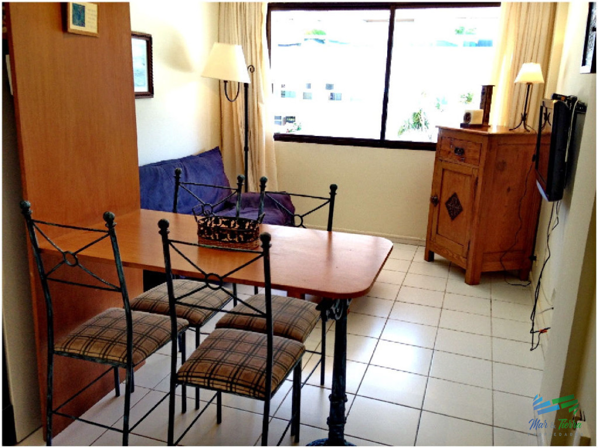 Apartamento ID.638 - Apartamento de 2 dormitorios en alquiler y venta en Peninsula, Punta del Este.