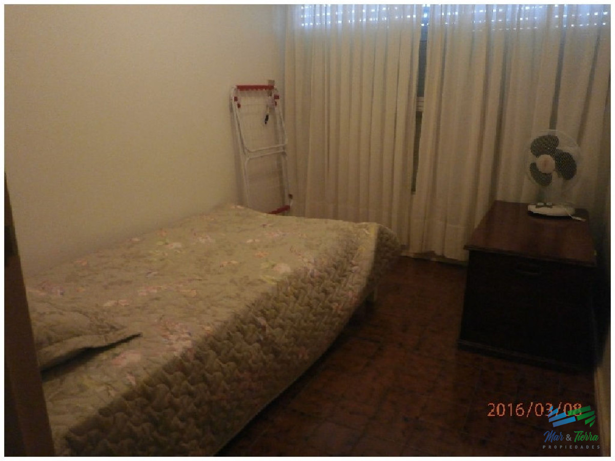 Apartamento ID.684 - En venta.. Península.. piso intermedio.. planta amplia con vista parcial al Puerto.