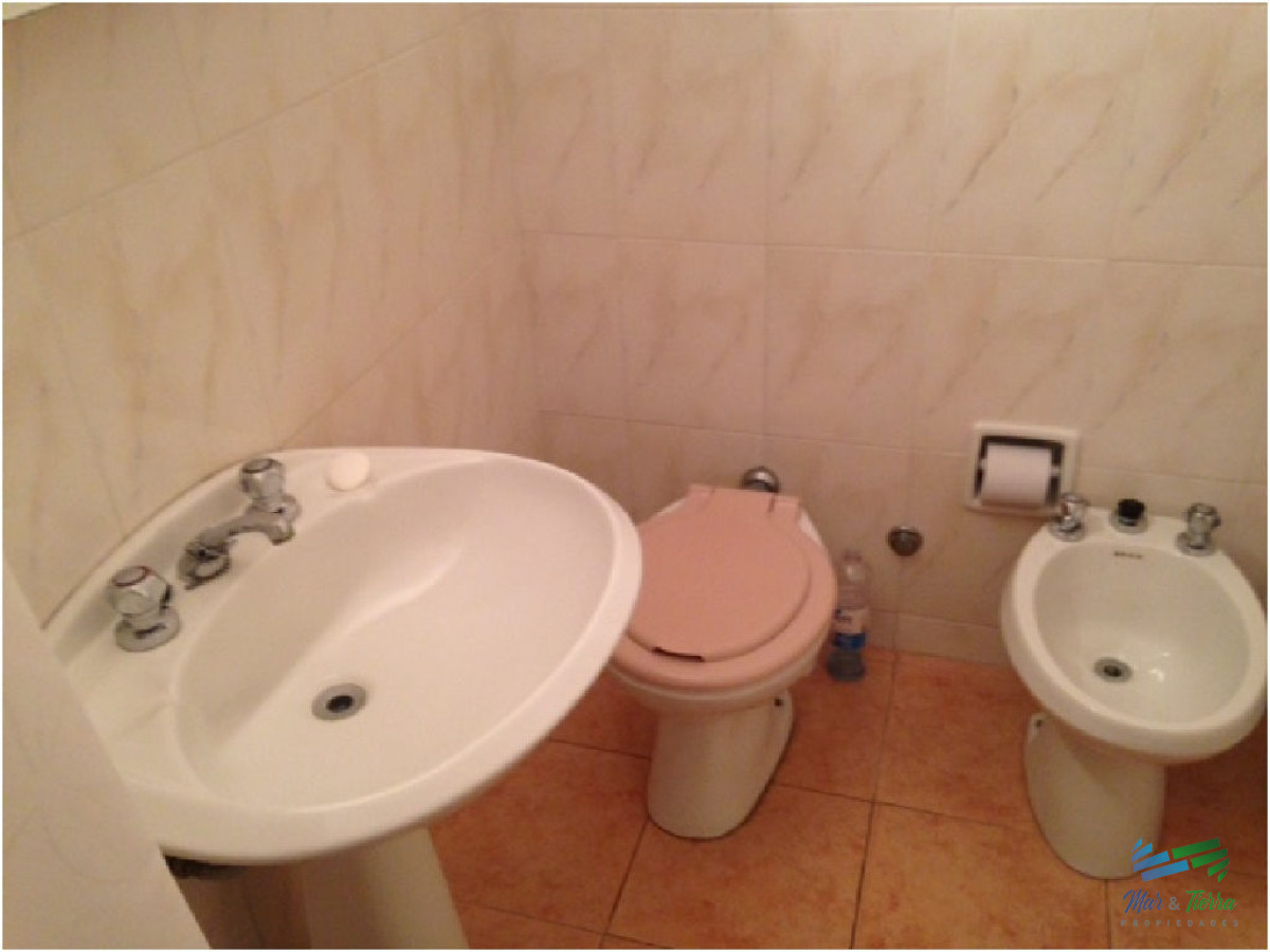 Apartamento ID.727 - Funcional Apartamento en venta Península, Punta del Este 