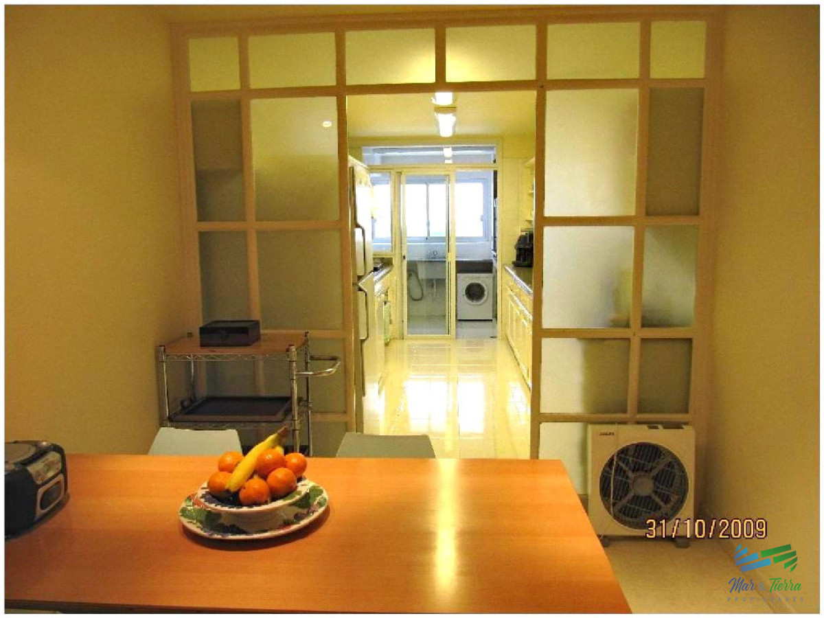 Apartamento ID.76 - Espectacular planta en piso alto,  amplia, luminosa, con vista franca al mar, en torre con todos y excelentes servicios. 