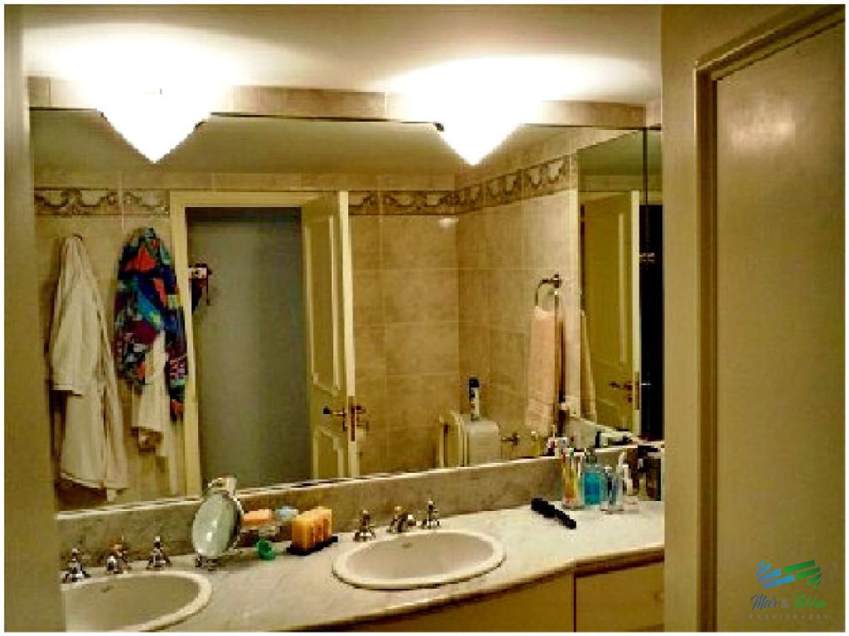 Apartamento ID.77 - EXCELENTE APTO CON VISTA DIRECTA AL MAR!! MANSA, PUNTA DEL ESTE 