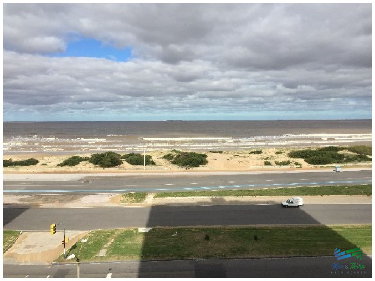 Apartamento ID.861 - Apartamento en venta sobre Rbla., muy linda vista! Brava, Punta del Este 