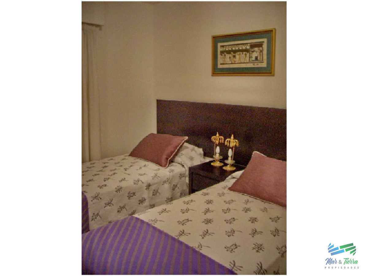 Apartamento ID.8 - Apartamento de 3 dormitorios con muy buenos servicios en alquiler en Punta del Este