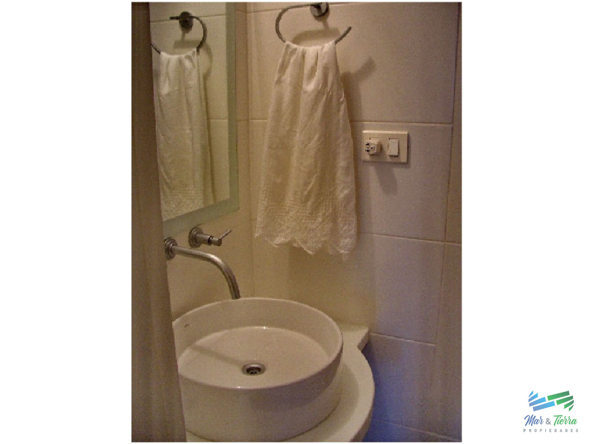 Apartamento ID.8 - Apartamento de 3 dormitorios con muy buenos servicios en alquiler en Punta del Este