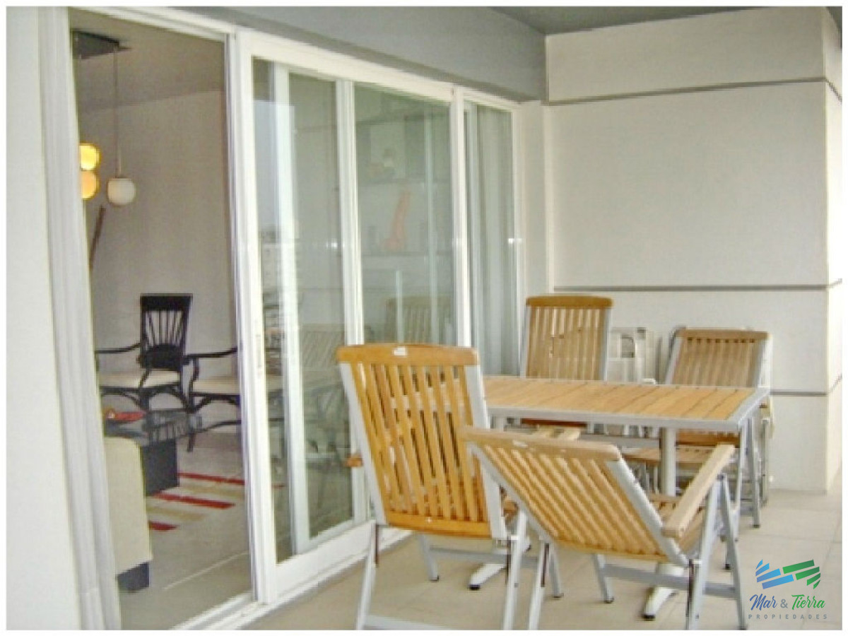 Apartamento ID.8 - Apartamento de 3 dormitorios con muy buenos servicios en alquiler en Punta del Este