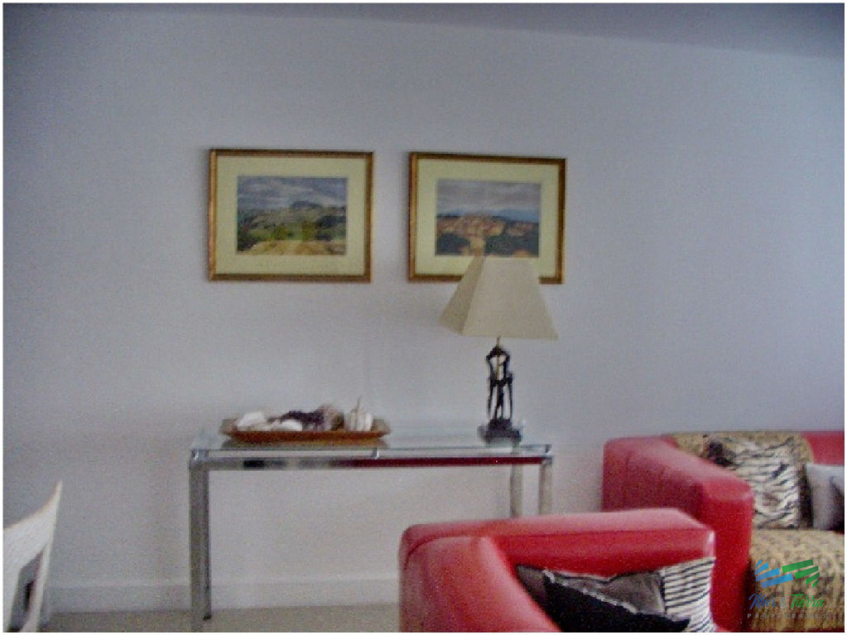 Apartamento ID.8 - Apartamento de 3 dormitorios con muy buenos servicios en alquiler en Punta del Este