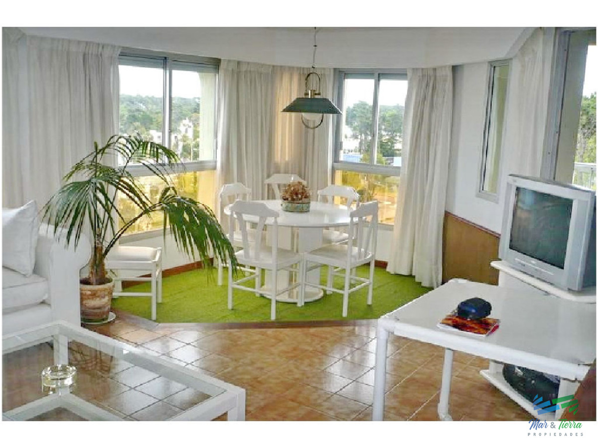 Apartamento ID.906 - Apartamento en Roosevelt, 2 dormitorios *