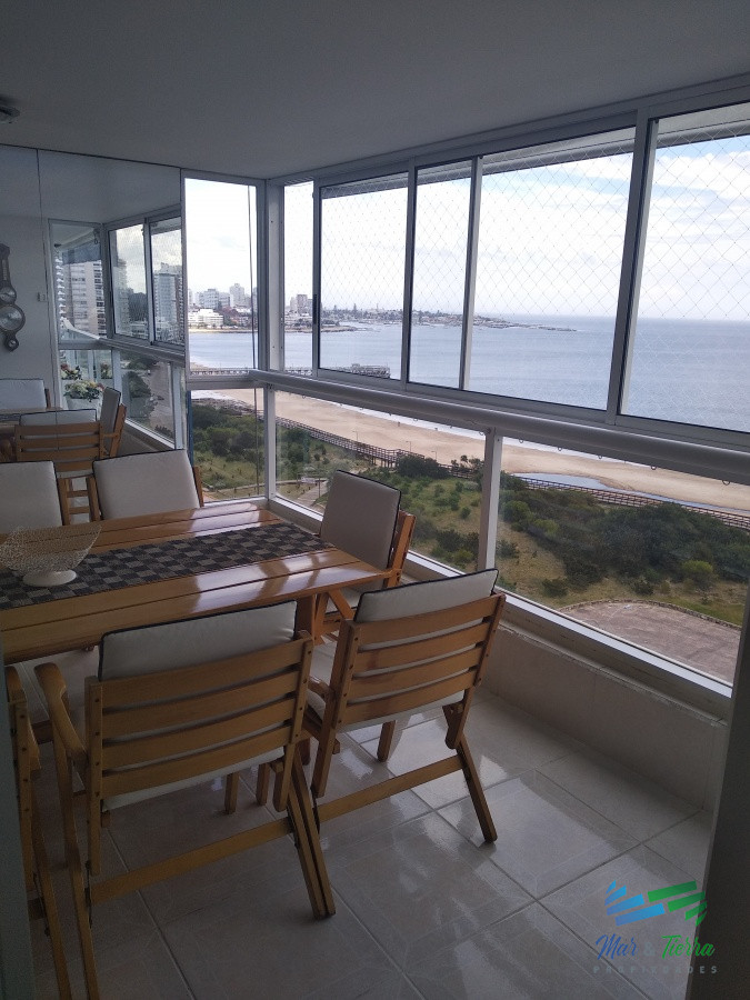 Apartamento ID.77 - EXCELENTE APTO CON VISTA DIRECTA AL MAR!! MANSA, PUNTA DEL ESTE 