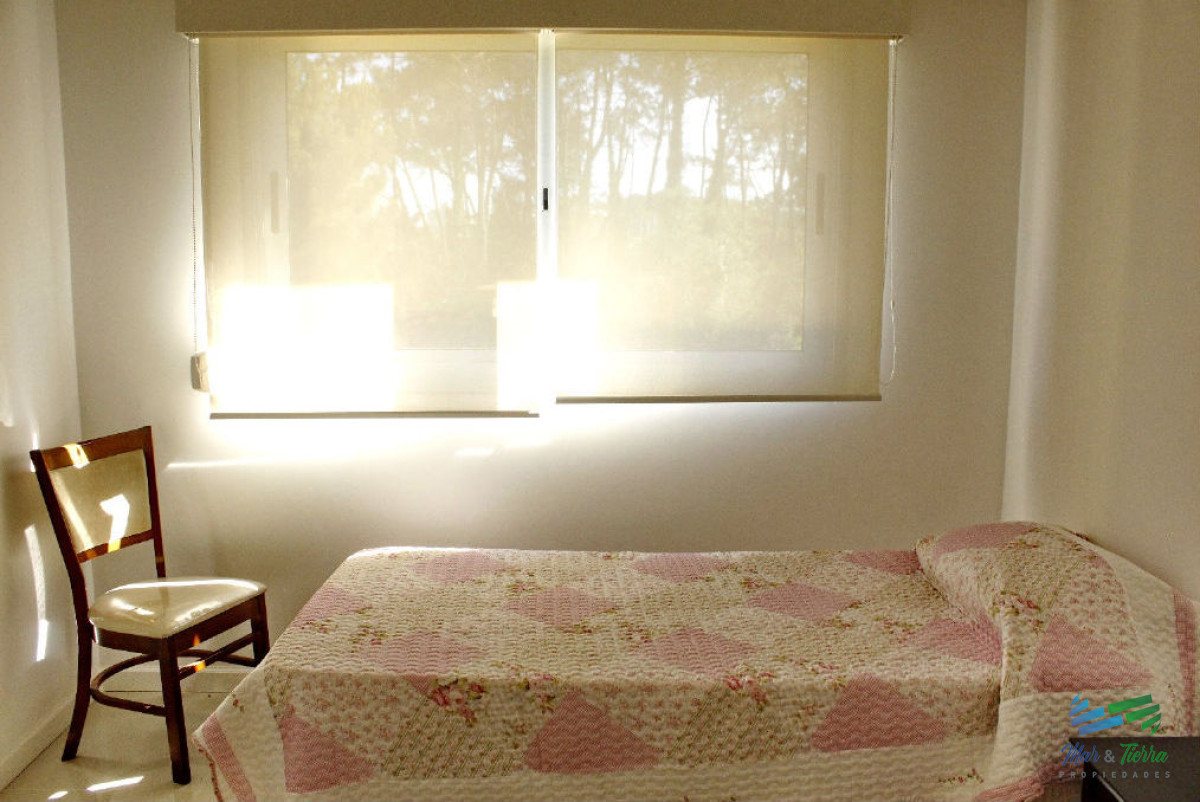 Apartamento ID.1034 - En venta apartamento 2 dormitorios con parrillero propio y piscina en San Rafael, Punta del Este.