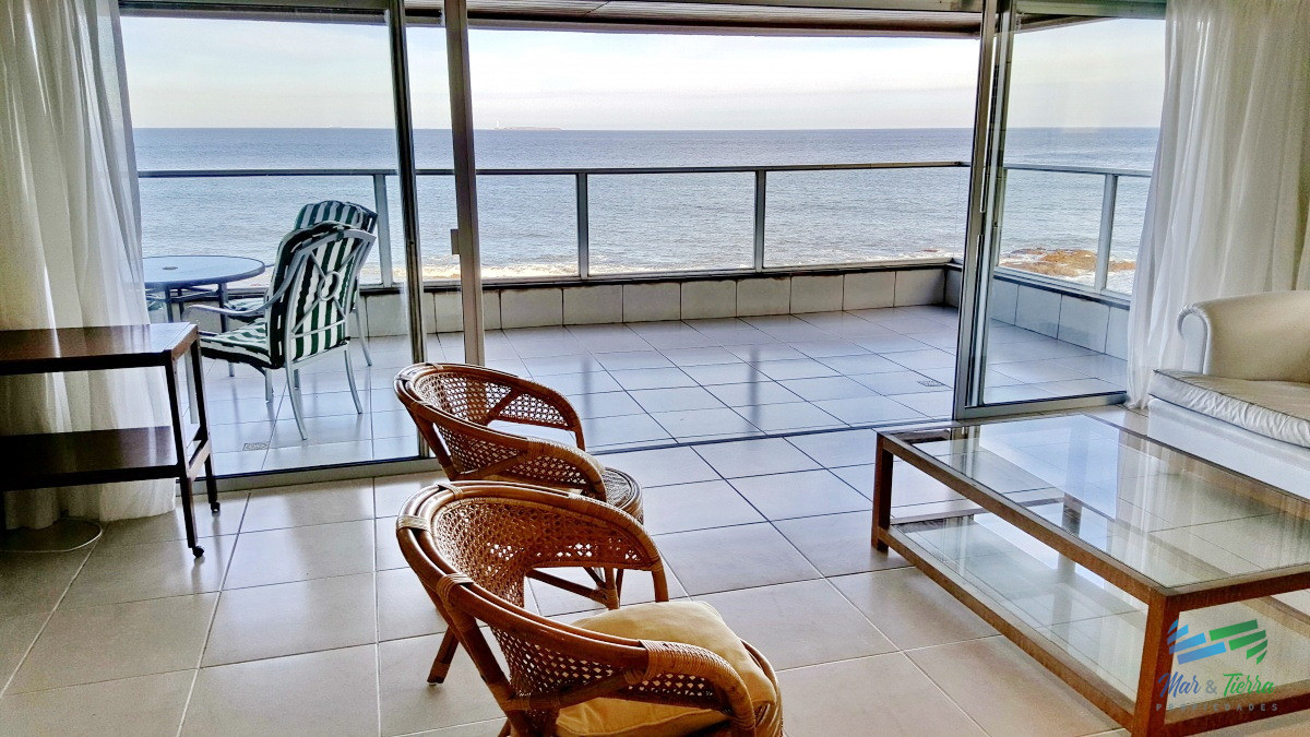 Apartamento ID.1243 - Vendo apartamento 3 dormitorios, frente al mar en Peninsula, Punta del Este