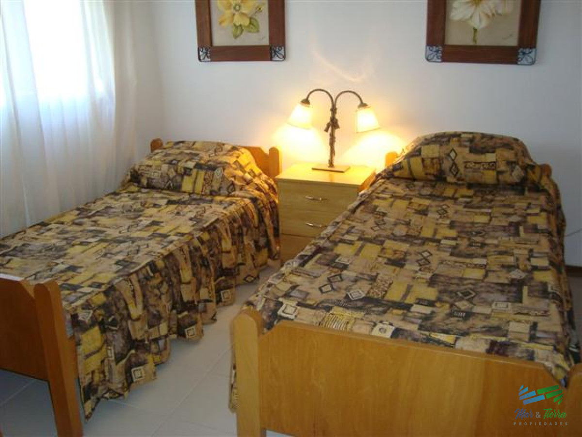 Apartamento ID.4163 - Vendo apartamento 2 dormitorios con vista al mar y servicios, Punta del Este