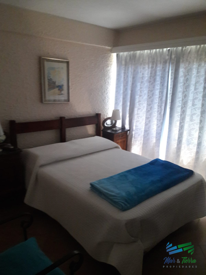 Apartamento ID.1318 - En alquiler.. Av. Roosevelt. Edificio con servicios.