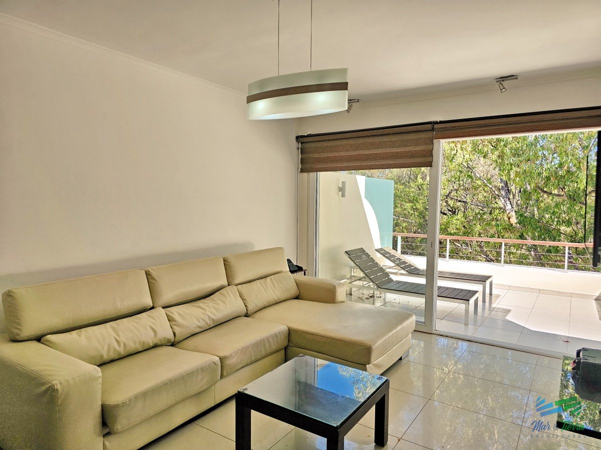 Apartamento ID.4470 - Venta de apartamento de 2 dormitorios en Green Park Solanas 