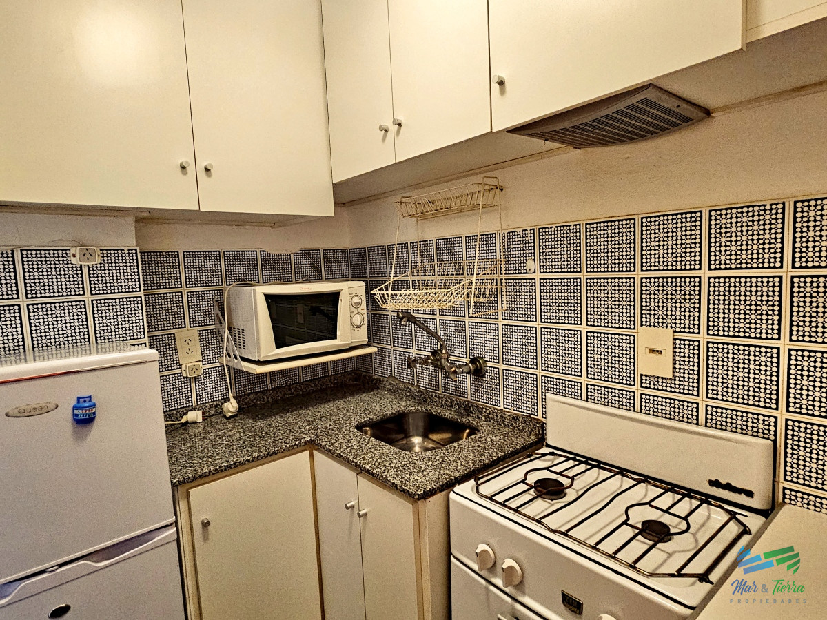 Apartamento ID.4676 - ALQUILER ANUAL DISPONIBLE, PENÍNSULA, DOS DORMITORIOS DOS BAÑOS 