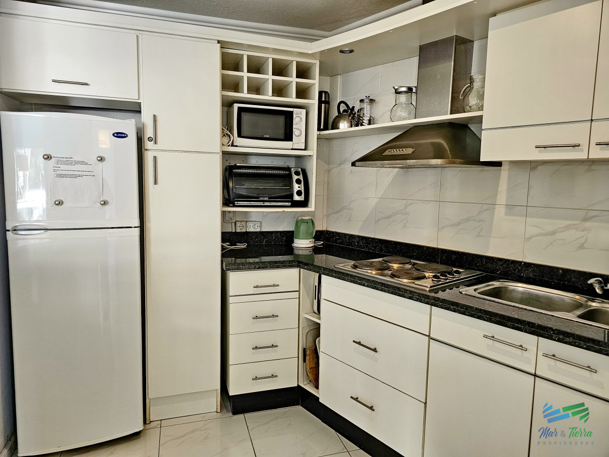 Apartamento ID.4820 - ALQUILER TEMPORADA, PLAYA MANSA, DOS DORMITORIOS