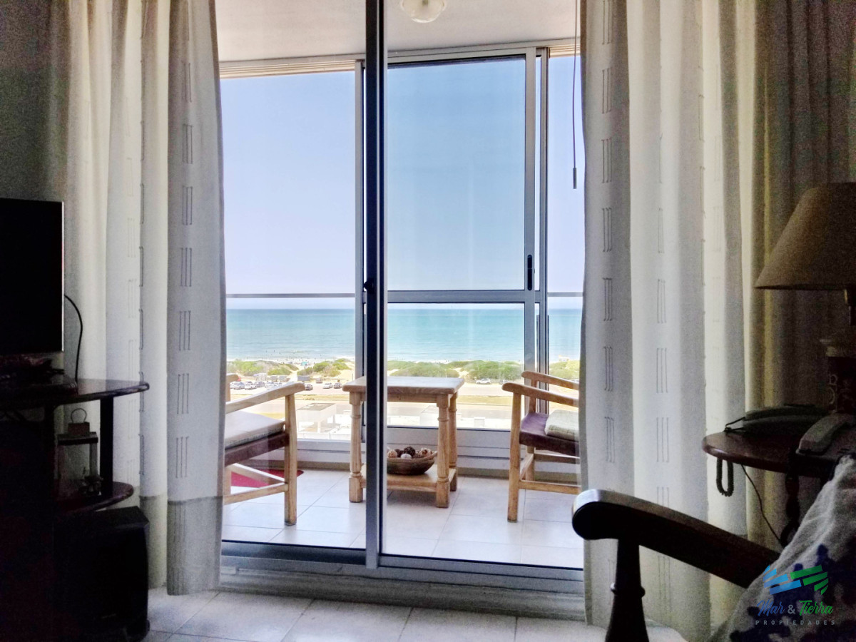 Apartamento ID.5891 - Venta apartamento 2 dormitorios 2 baños en parada 2 playa brava Punta del este 