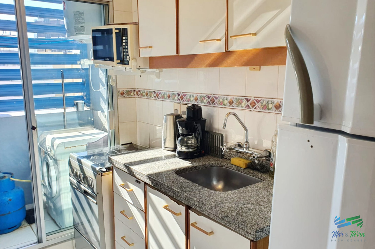 Apartamento ID.1063 - APARTAMENTO FRENTE AL MAR, EN VENTA. CON TERRAZA PRIVADA, EN LA PENÍNSULA, PUNTA DEL ESTE! 