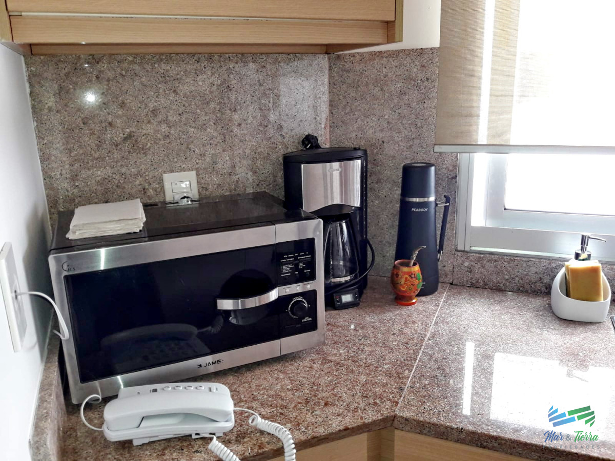 Apartamento ID.368 - Apartamento en Roosevelt, 2 dormitorios, edificio con servicios, temporada 2025 