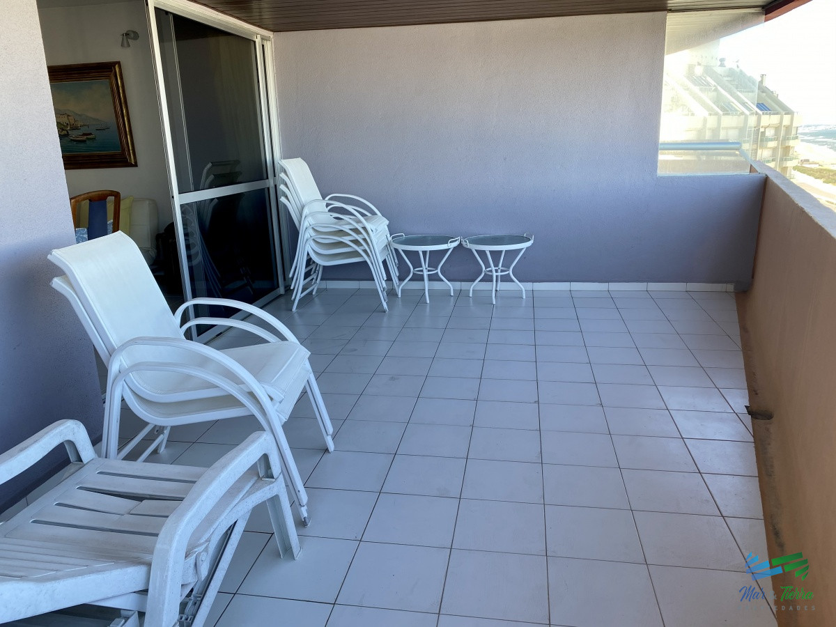 Apartamento ID.3279 - En venta , piso alto , con espectacular vista al mar!!!