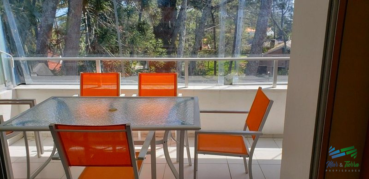 Apartamento ID.3606 - Penthouse cerca del mar de 3 dormitorios, Mansa, Punta del Este