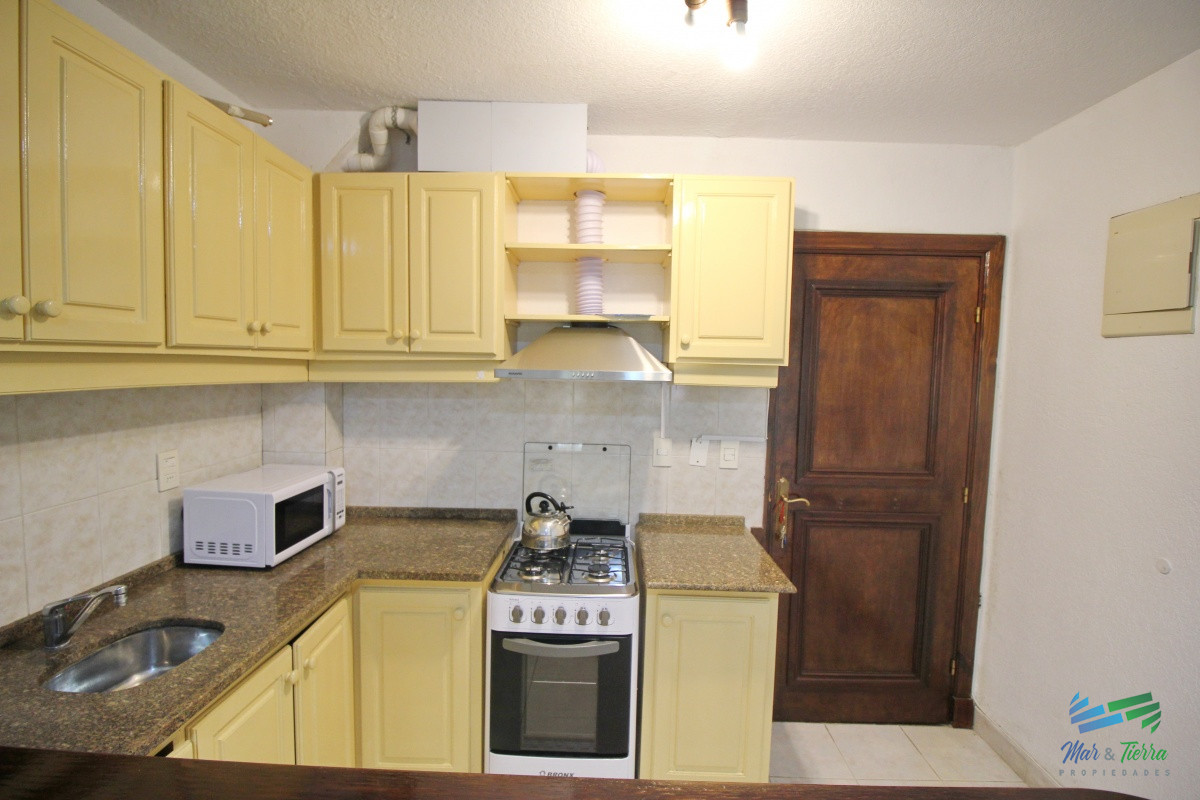 Apartamento ID.2345 - Vendo apartamento 1 dormitorio y garaje, cerca shopping, Punta del Este