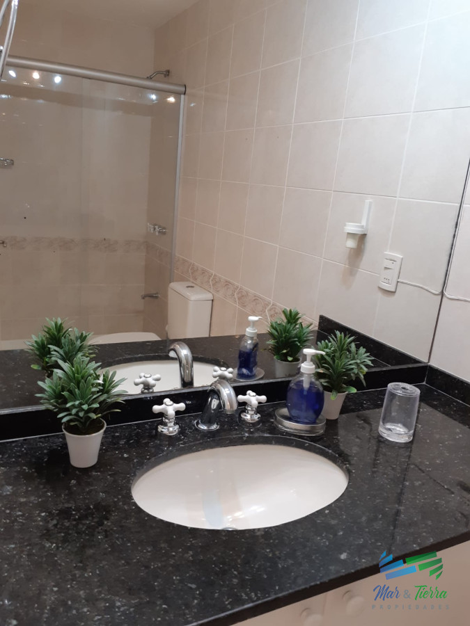 Apartamento ID.2786 - Vendo apartamento 1 dormitorio, edificio con servicios, en Roosevelt, Punta del Este.