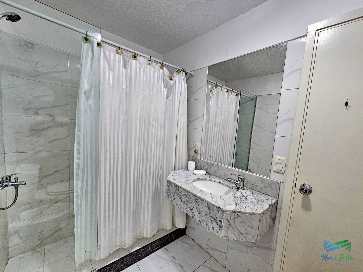 Apartamento ID.4820 - ALQUILER TEMPORADA, PLAYA MANSA, DOS DORMITORIOS