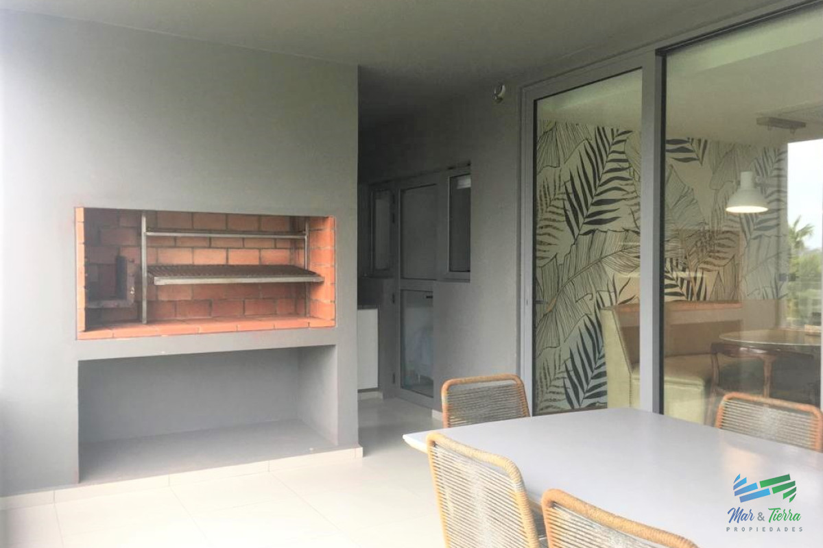 Apartamento ID.5088 - DEPARTAMENTO CON PISCINA PROPIA EN VENTA, 3 DORMITORIOS EN SUITE, PUNTA DEL ESTE 