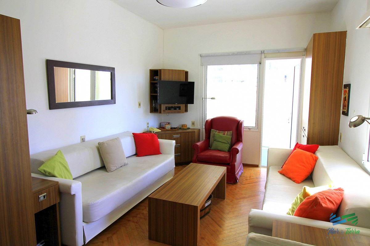 Apartamento ID.4201 - Venta de apartamento en la Península de Punta del este 1 dormitorio 1 baño reciclado