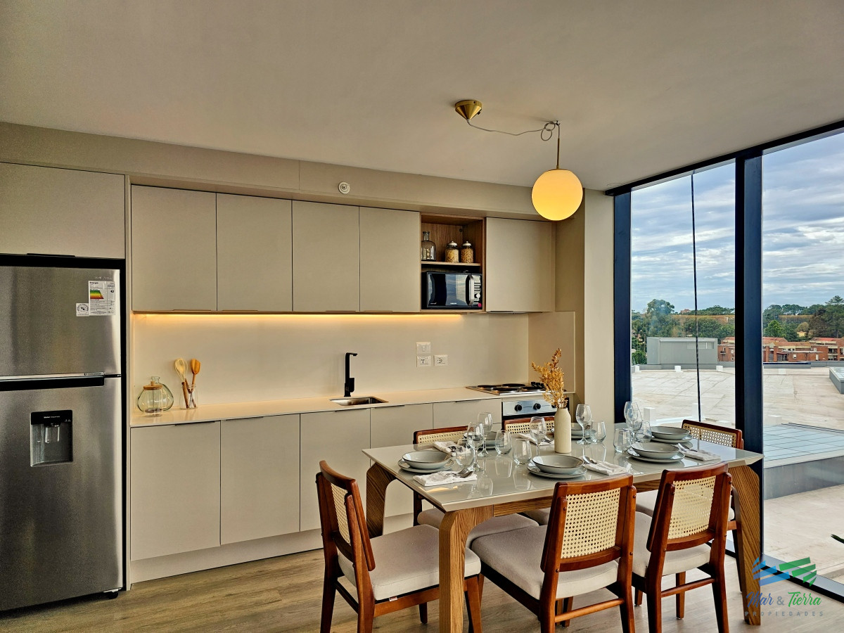 Apartamento ID.4703 - Venta de apartamento 3 dormitorios en complejo Atlántico, Maldonado, Punta del Este.