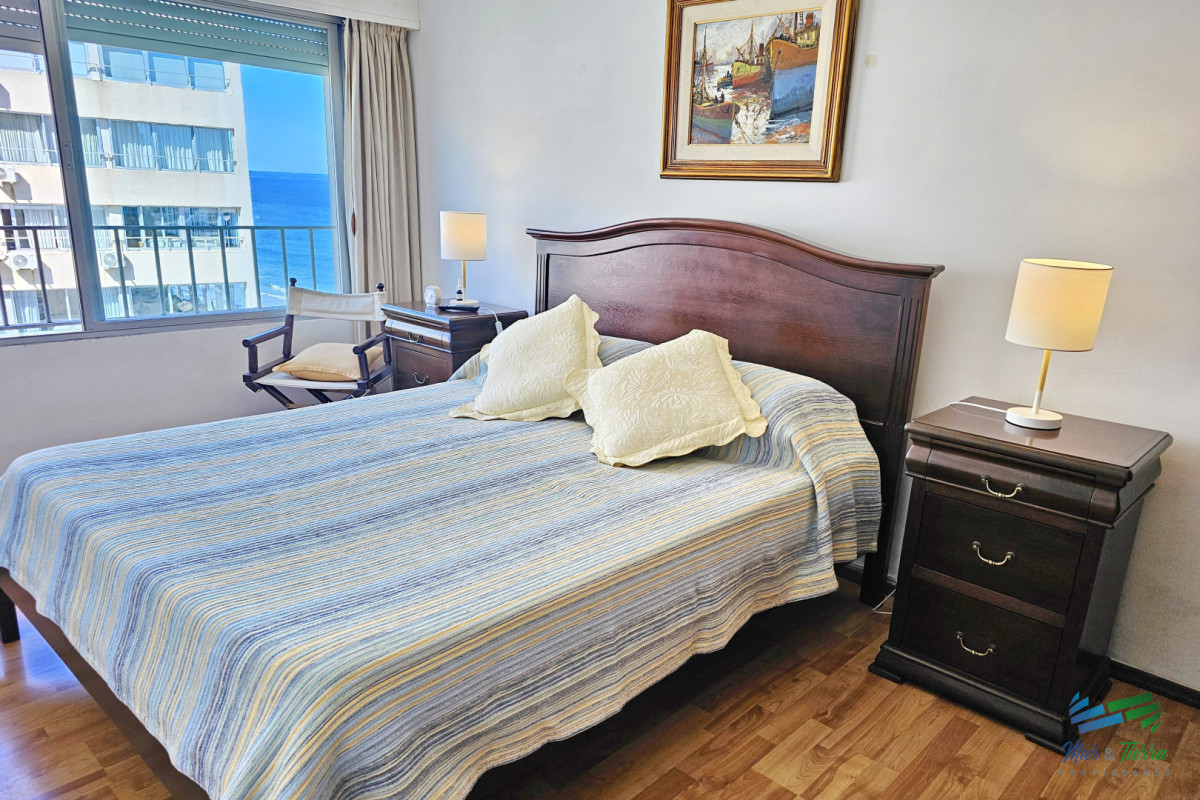 Apartamento ID.4619 - Venta de apartamento 2 dormitorios 2 baños en Peninsula de Punta del Este con impresionante vista