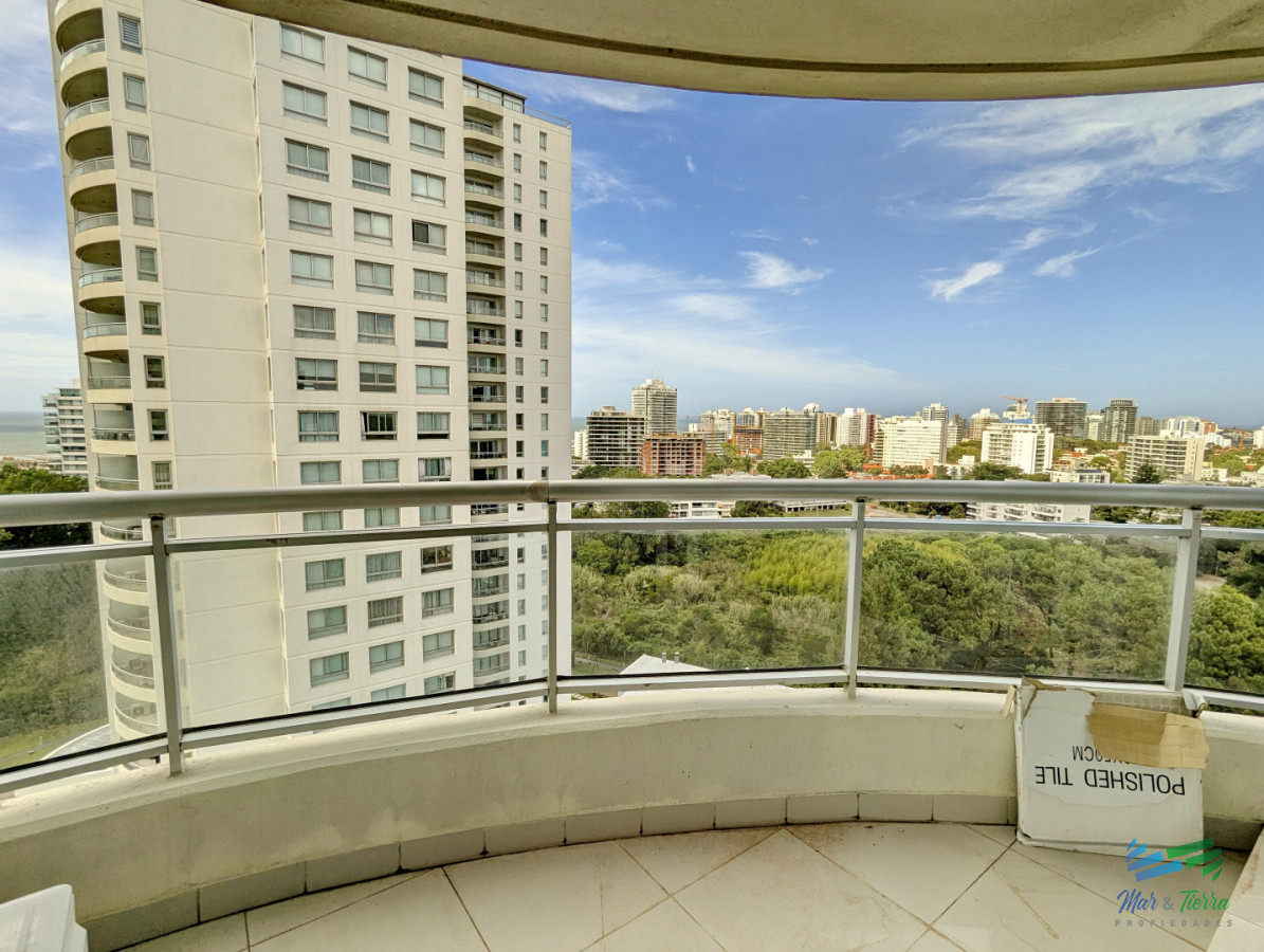 Apartamento ID.5703 - Alquiler en baja temporada en Ocena Drive Punta del Este, 3 dormitorios