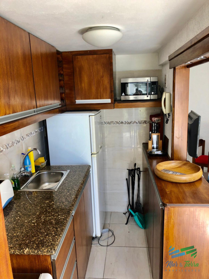 Apartamento ID.2982 - En venta , apartamento muy lindo, reciclado a 100 ms del mar (Brava)