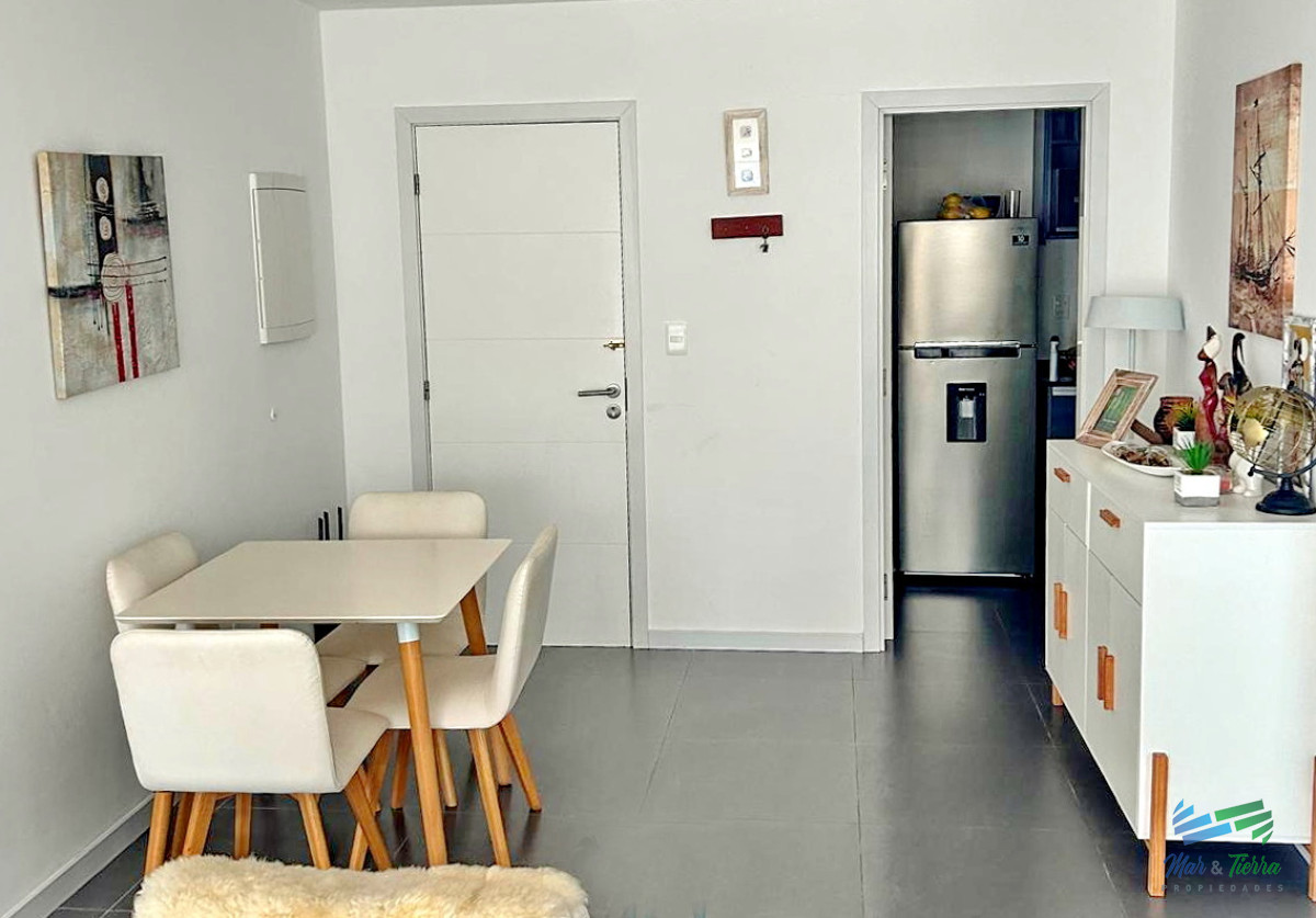 Apartamento ID.5009 - APARTAMENTO DISPONIBLE EN ALQUILER, AMPLIO, LUMINOSO, EN LA PENÍNSULA, PUNTA DEL ESTE.