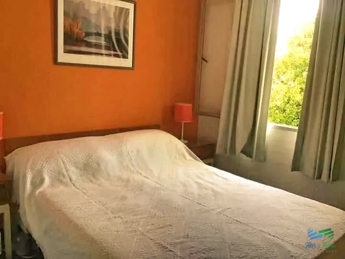 Apartamento ID.3354 - Vendo apartamento de 1 dormitorio y medio. Playa Mansa, Punta del Este.