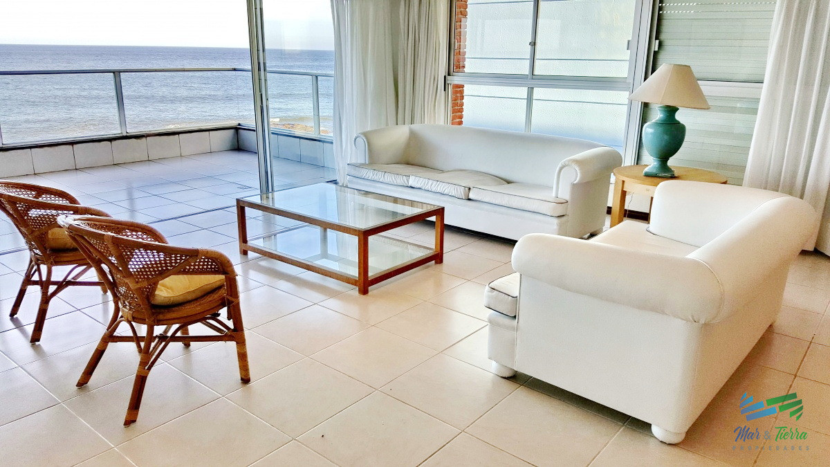Apartamento ID.1243 - Vendo apartamento 3 dormitorios, frente al mar en Peninsula, Punta del Este