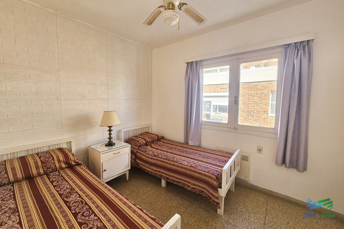 Apartamento ID.5103 - DEPARTAMENTO EN VENTA, 1 DORMITORIO, SOBRE CALLE 20, PENÍNSULA. BAJOS GASTOS COMUNES!! 