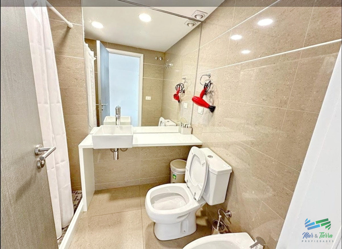 Apartamento ID.5648 - Venta apartamento 3 dormitorios playa Mansa Punta del Este 